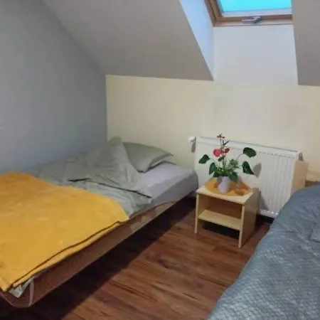 Slowikowy Zakatek * Meszna