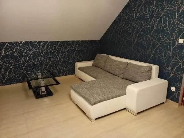 Slowikowy Zakatek Apartmán Meszna